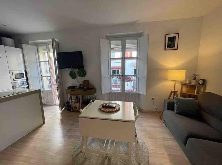 180 Home Casa Rodrigo De Triana Севилья Экстерьер фото
